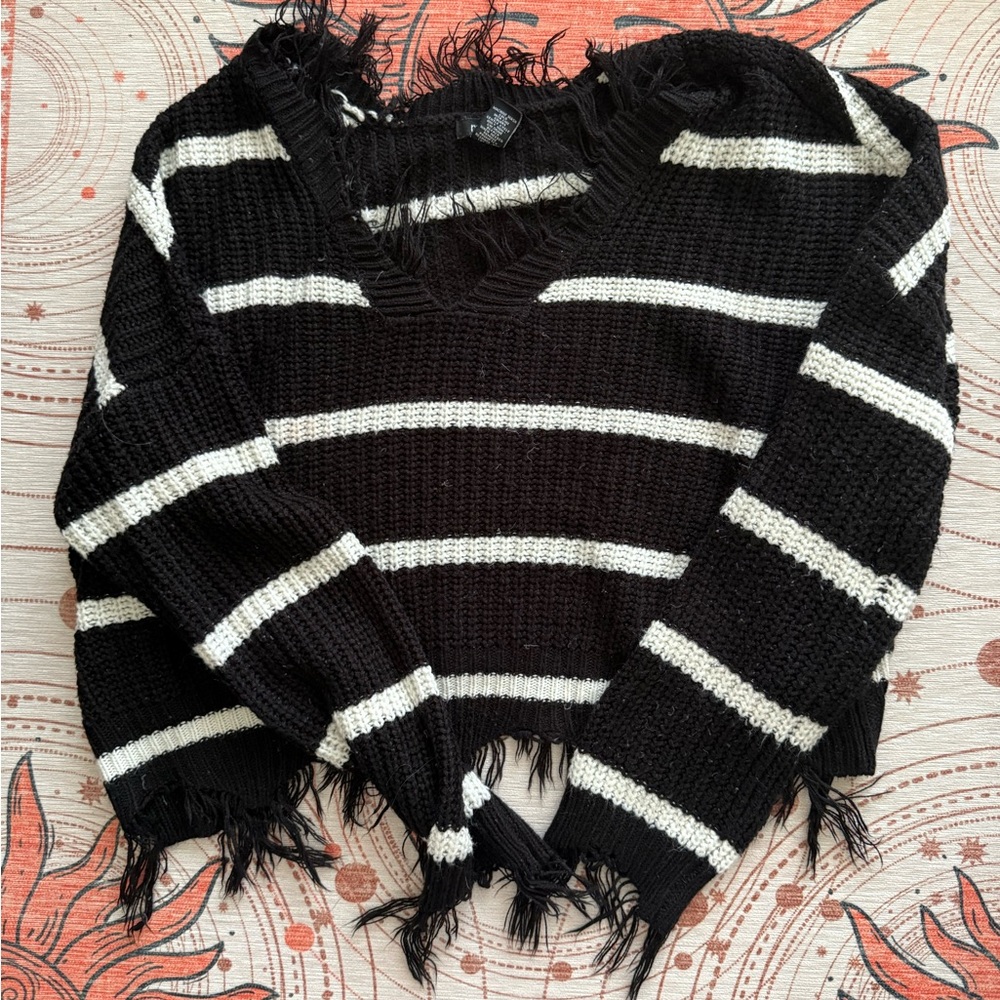Rue21 Black and White Fringed V-Neck Sweater